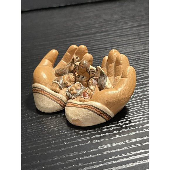 Handcrafted Clay Hands Nativity Scene Miniature Figurine - Picture 5 of 7